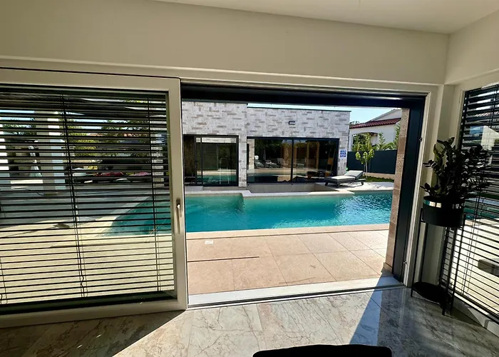 Premium Luxury Ayla Wellness-sauna 빌라 Krapan